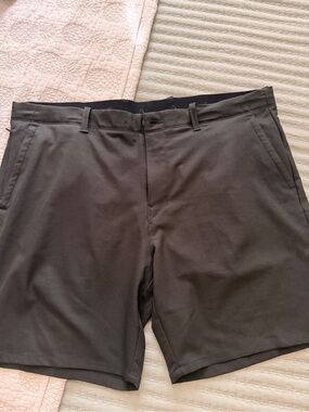 Tommy Bahama Men's Charcoal Flat Front Shorts